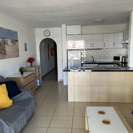 דירה Self Catering Ground Floor 1 Bed Apartment, 31a1, Cristianos, Tenerife לוס כריסטיאנוס